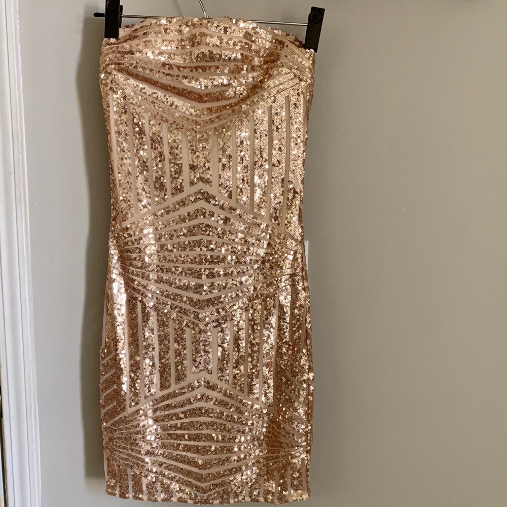 NWT - bright sequin good metallic midi dress